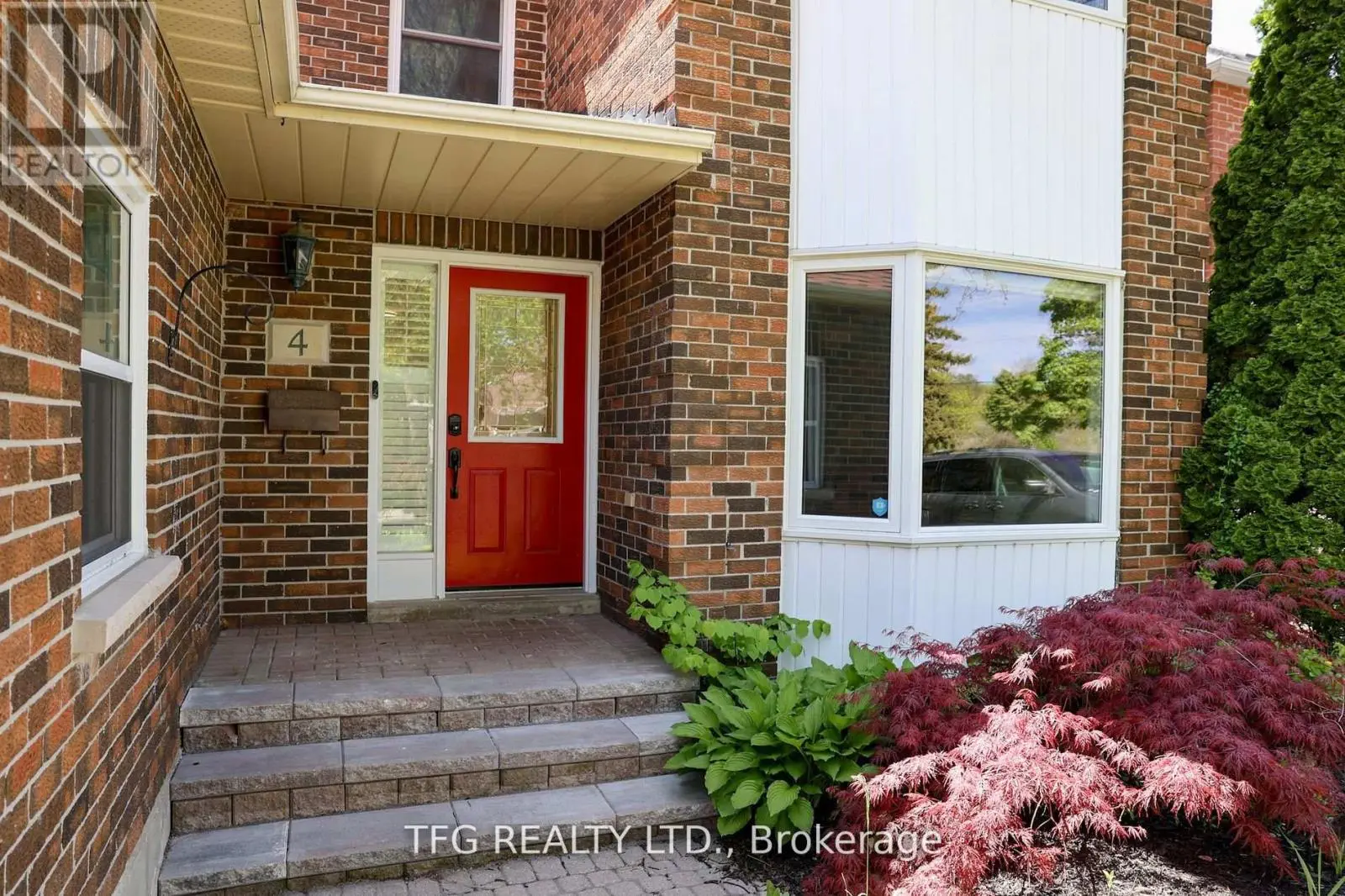 4 Carriage Lane, Clarington, Ontario  L1E 1J9 - Photo 2 - E12226290