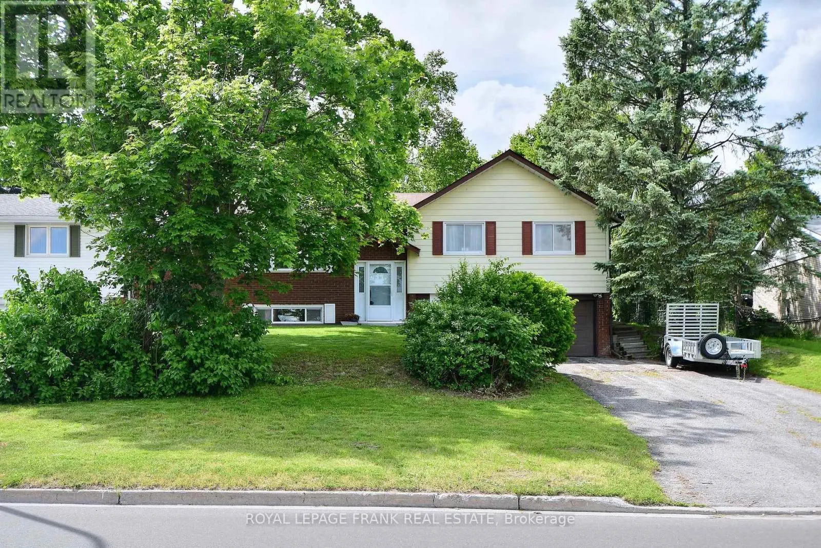 1538 Cherryhill Road, Peterborough West, Ontario  K9K 1A8 - Photo 2 - X12226450