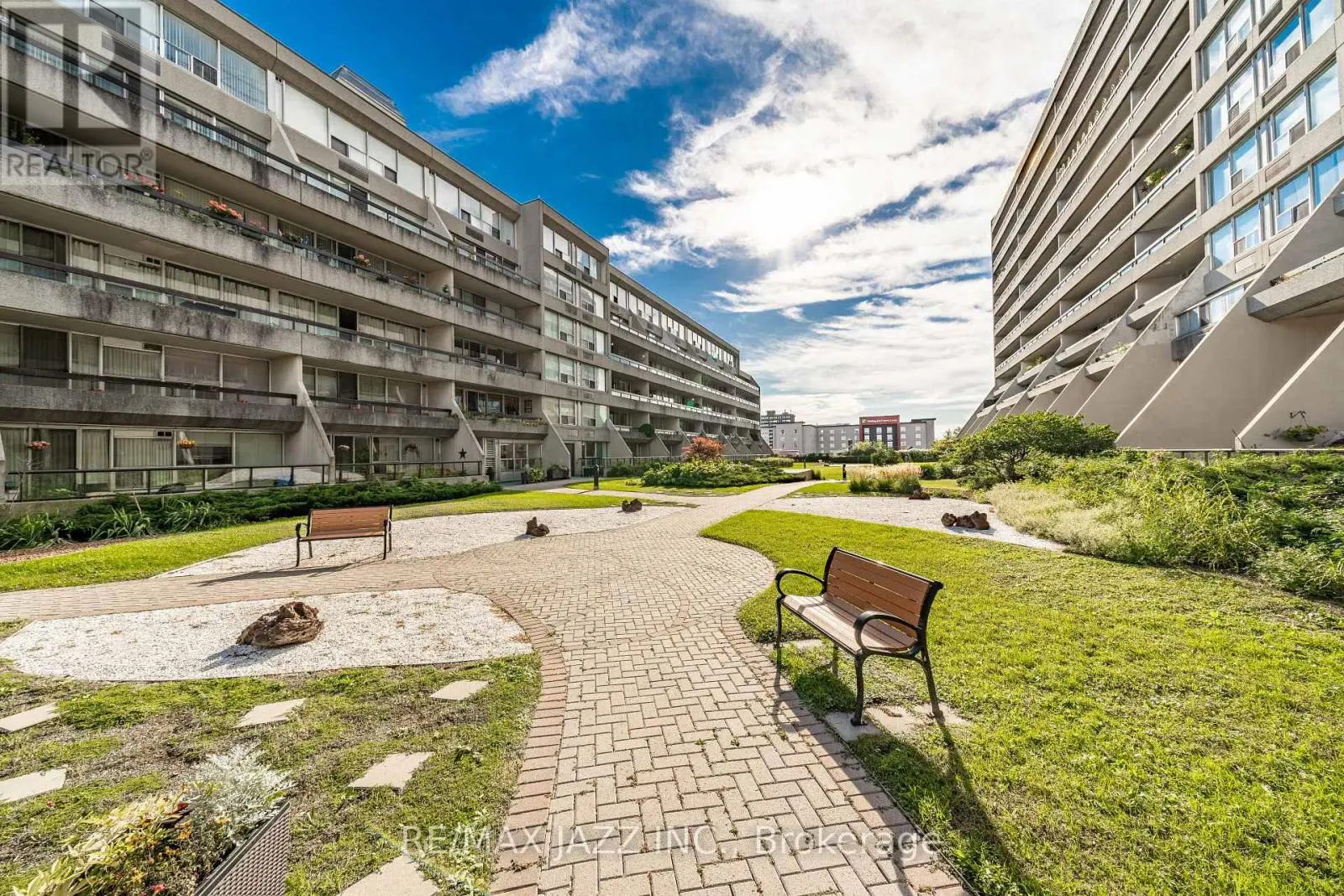 1214 - 55 William Street E, Oshawa, Ontario  L1G 7C9 - Photo 1 - E12210201