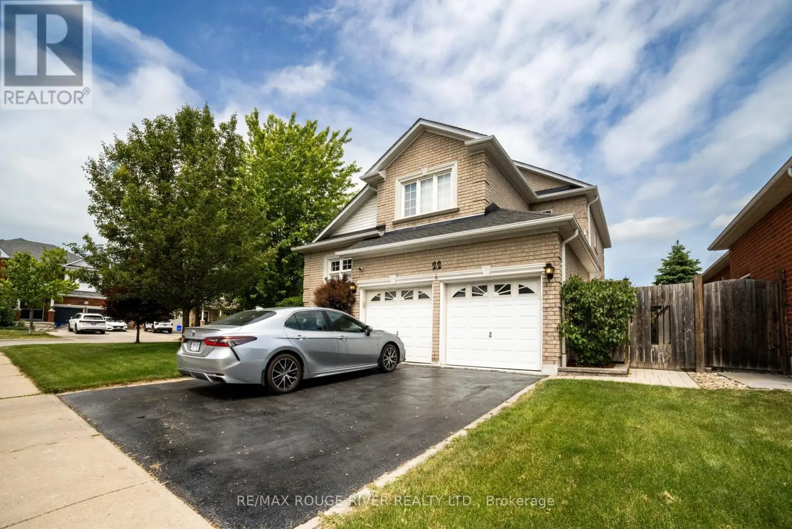 22 Branstone Drive, Whitby, Ontario  L1R 3B6 - Photo 1 - E12163718
