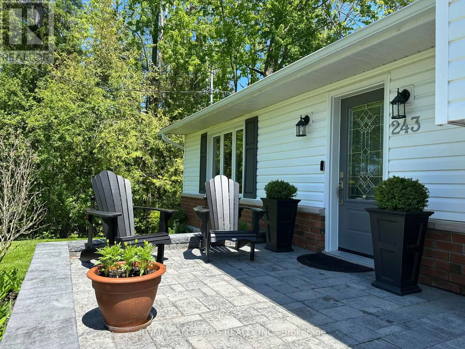 243 West Street, Kawartha Lakes, Ontario  K0M 1A0 - Photo 2 - X12182400