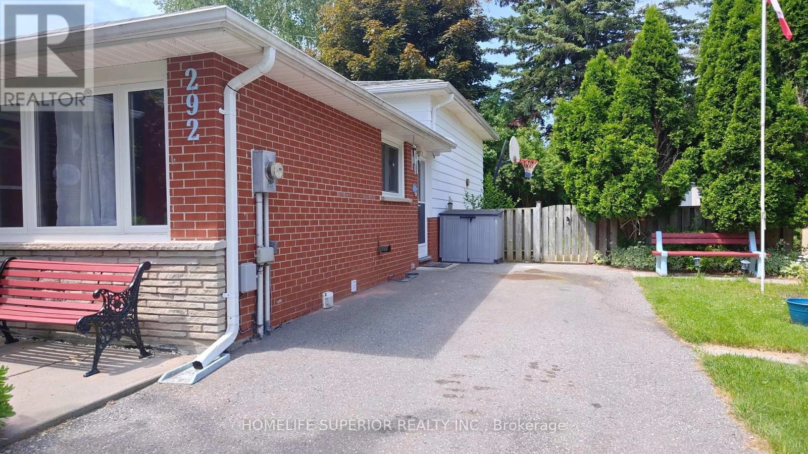 Upper - 292 Brighton Court, Oshawa, Ontario  L1G 6H6 - Photo 3 - E12228584