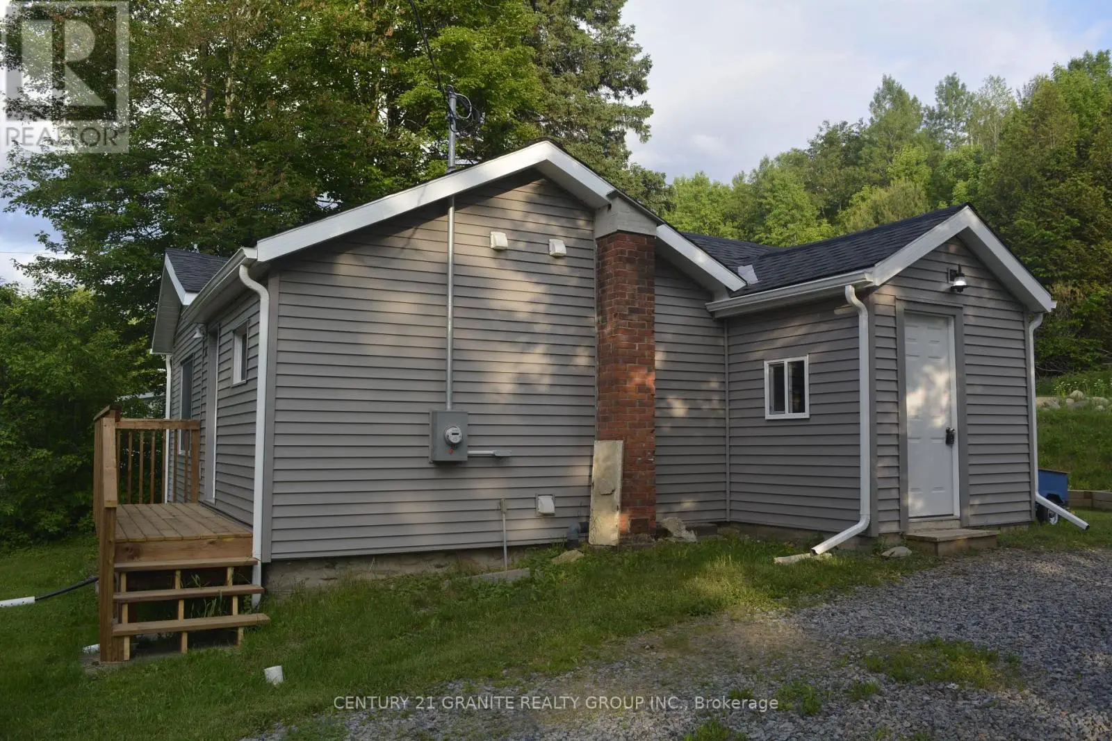15 Battelle Road N, Bancroft, Ontario  K0L 1C0 - Photo 2 - X12228668