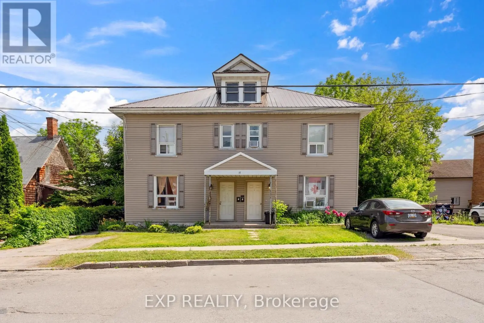 17 Spring Street, Quinte West, Ontario  K8N 2Z6 - Photo 1 - X12228823