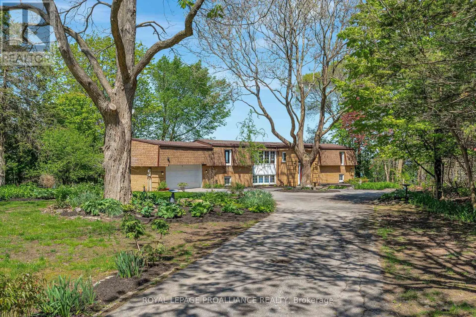 329 County Road 7, Prince Edward County, Ontario  K0K 2T0 - Photo 1 - X12229025