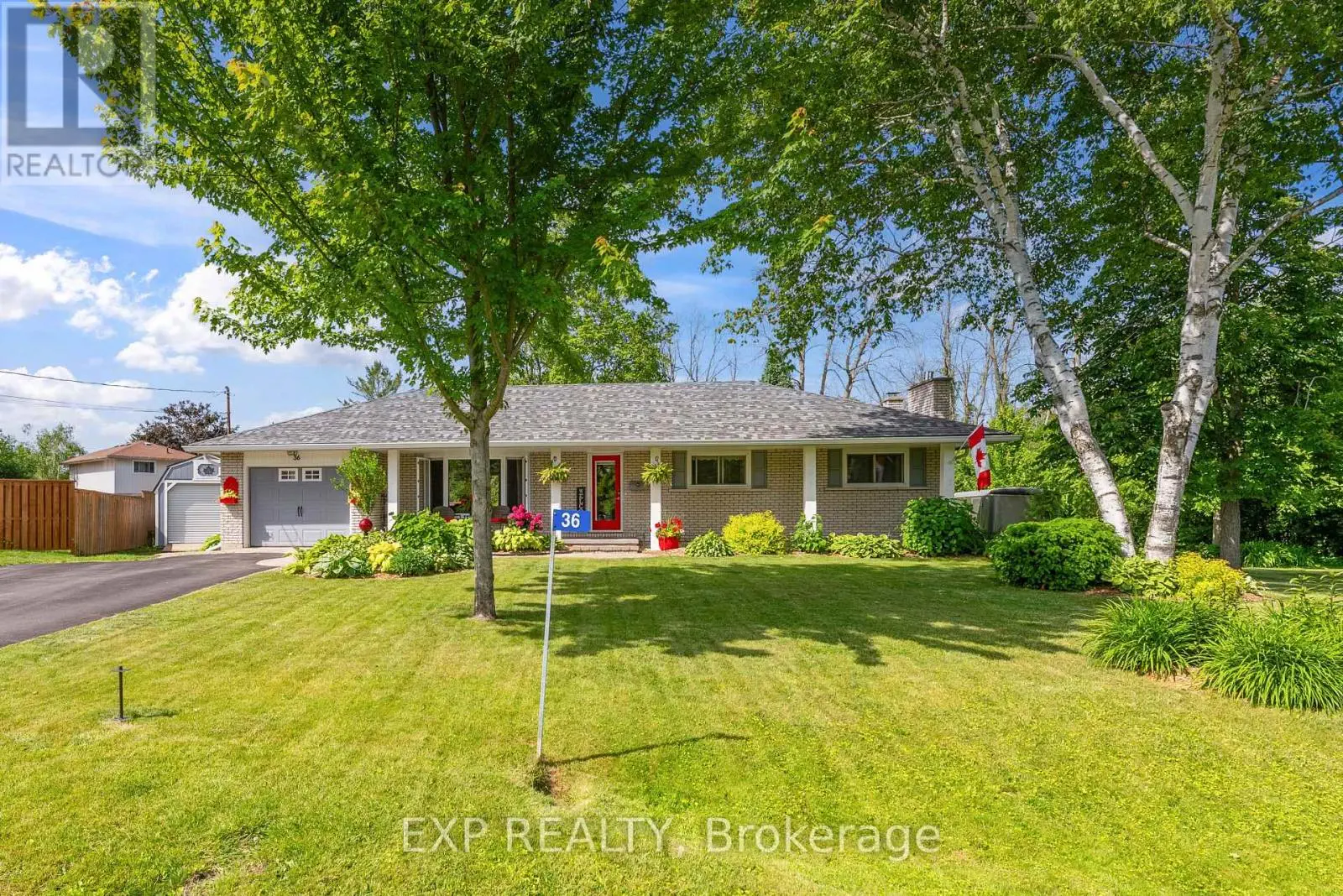 36 Rockhill Court, Quinte West, Ontario  K8R 1G3 - Photo 2 - X12229040