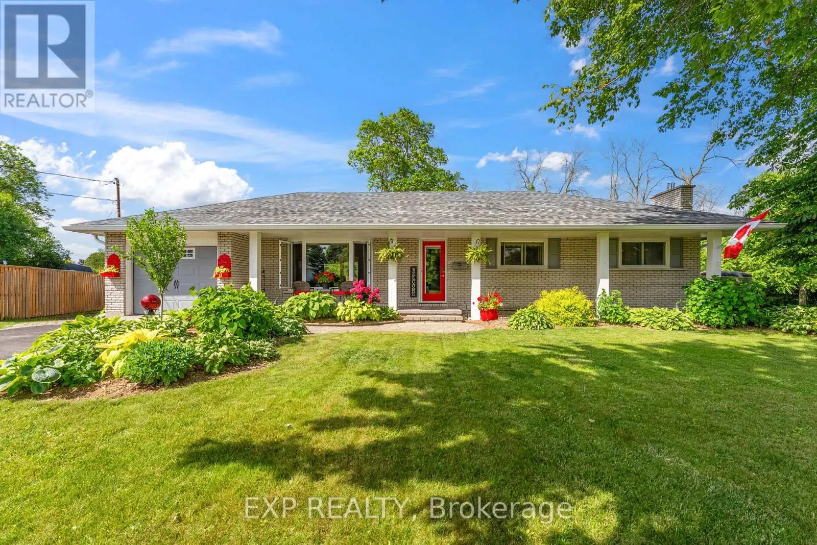 36 Rockhill Court, Quinte West, Ontario  K8R 1G3 - Photo 3 - X12229040