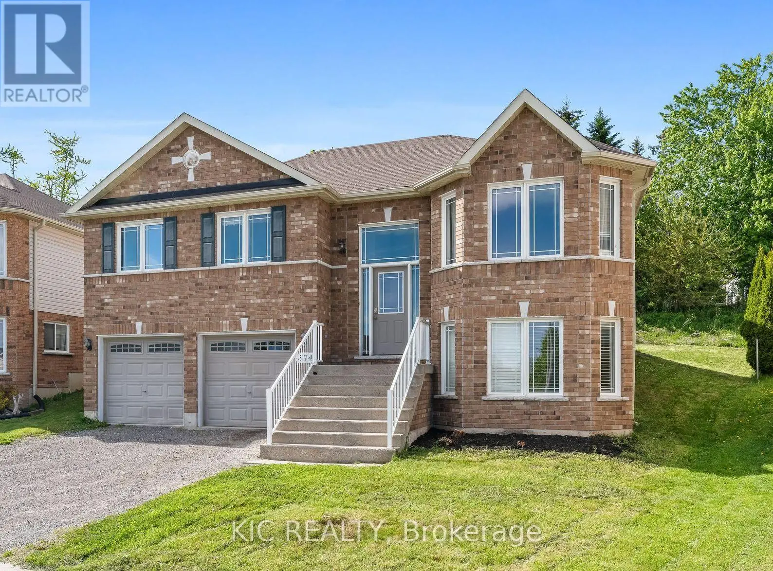574 Clancy Crescent, Peterborough West, Ontario  K9K 2S2 - Photo 3 - X12229103