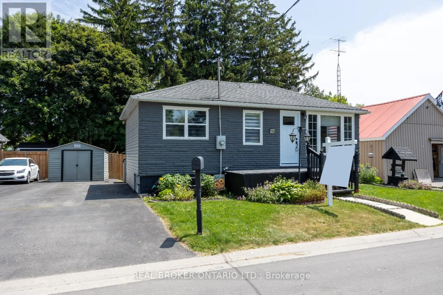 3 Lambs Lane, Clarington, Ontario  L1C 3E9 - Photo 1 - E12229878