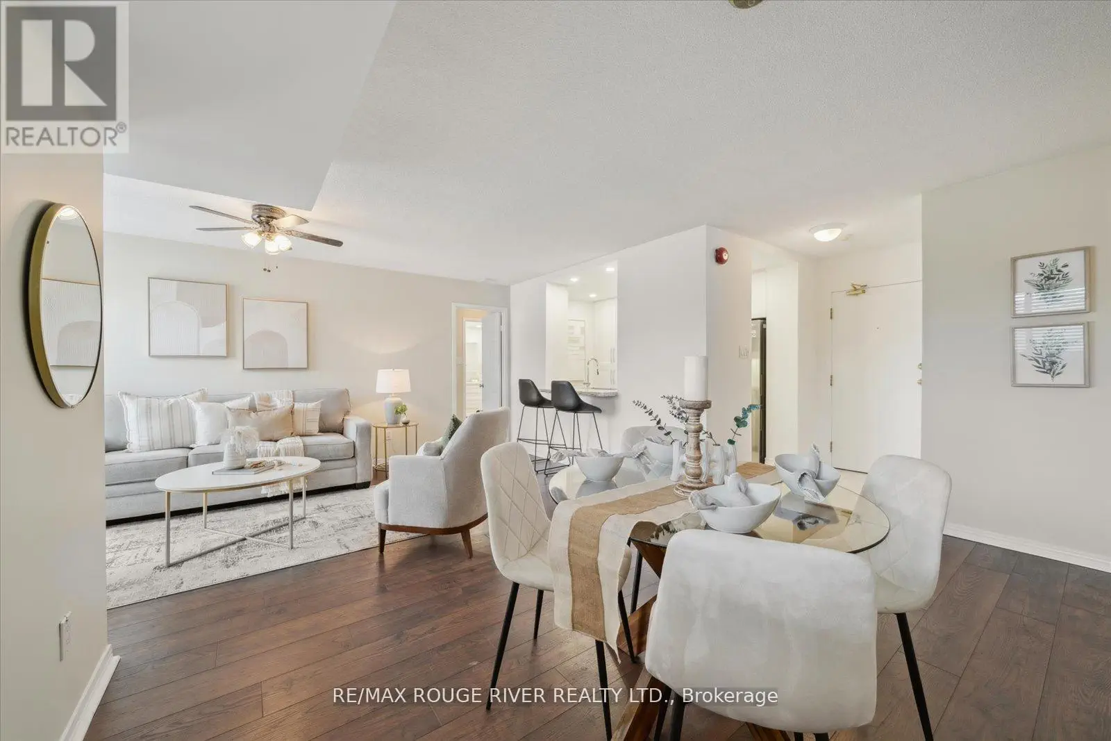 210 - 30 Wilson Street, Markham, Ontario  L3P 1N1 - Photo 1 - N12229824