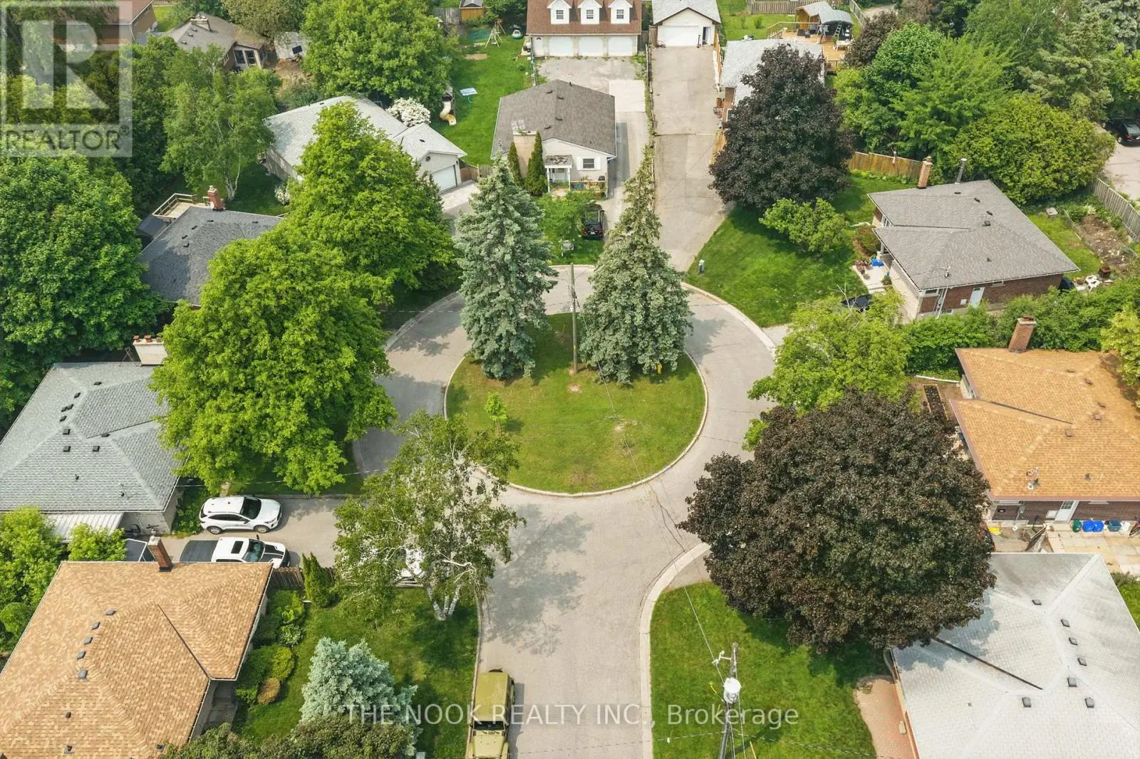 298 Dover Street, Oshawa, Ontario  L1G 6G6 - Photo 1 - E12230025