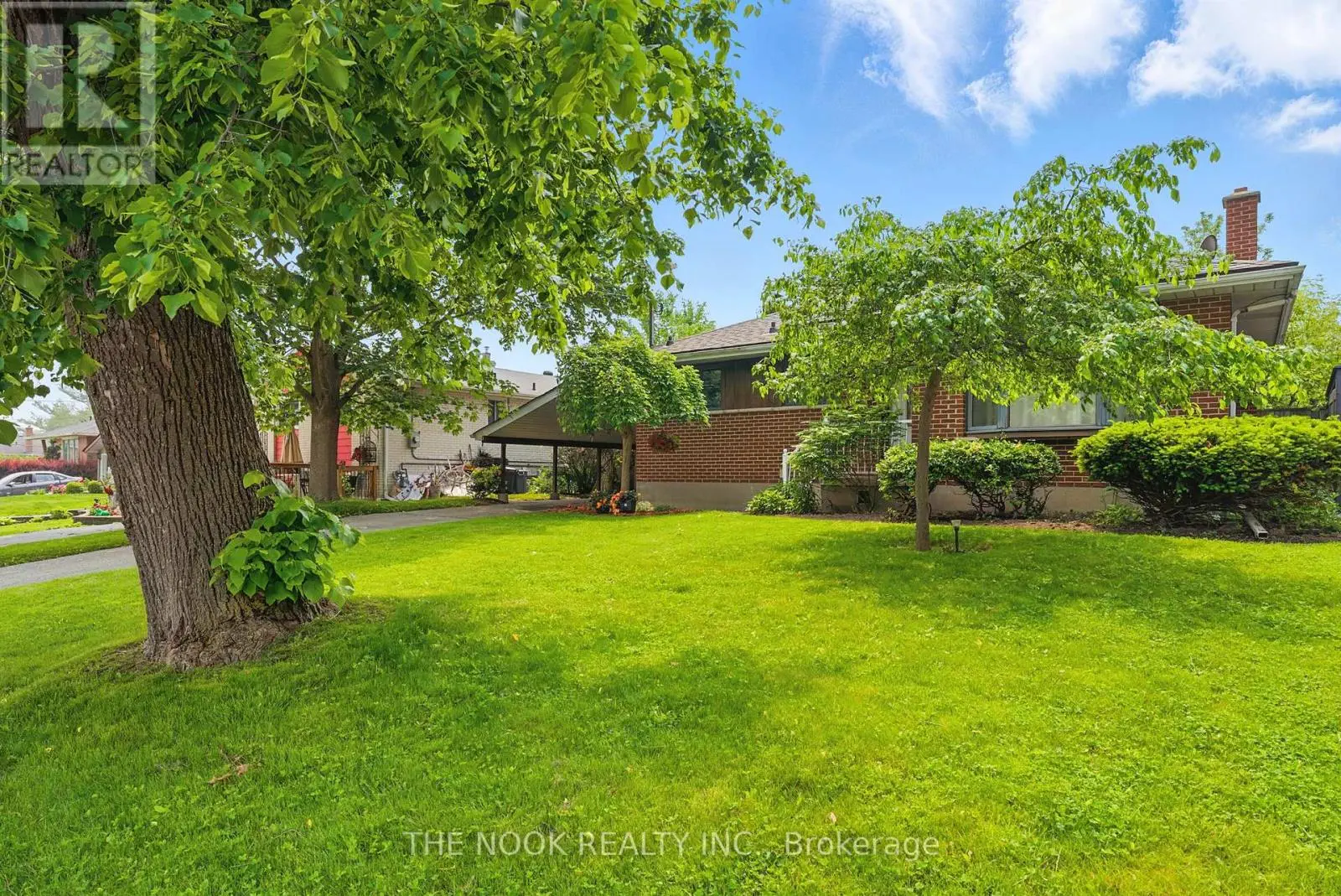 298 Dover Street, Oshawa, Ontario  L1G 6G6 - Photo 3 - E12230025