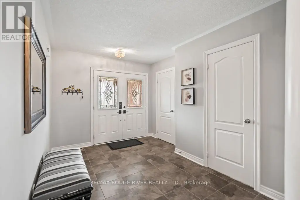 1366 Harlstone Crescent, Oshawa, Ontario  L1K 0N4 - Photo 2 - E12230112