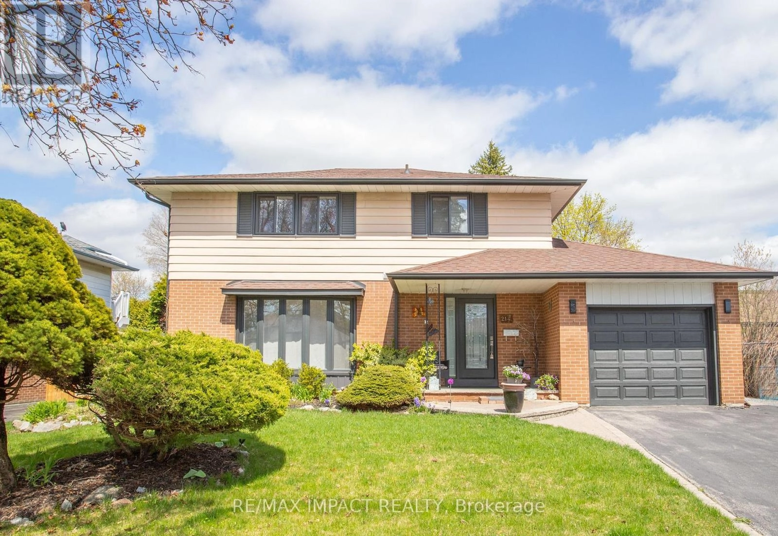 214 MARIGOLD AVENUE, Oshawa, Ontario