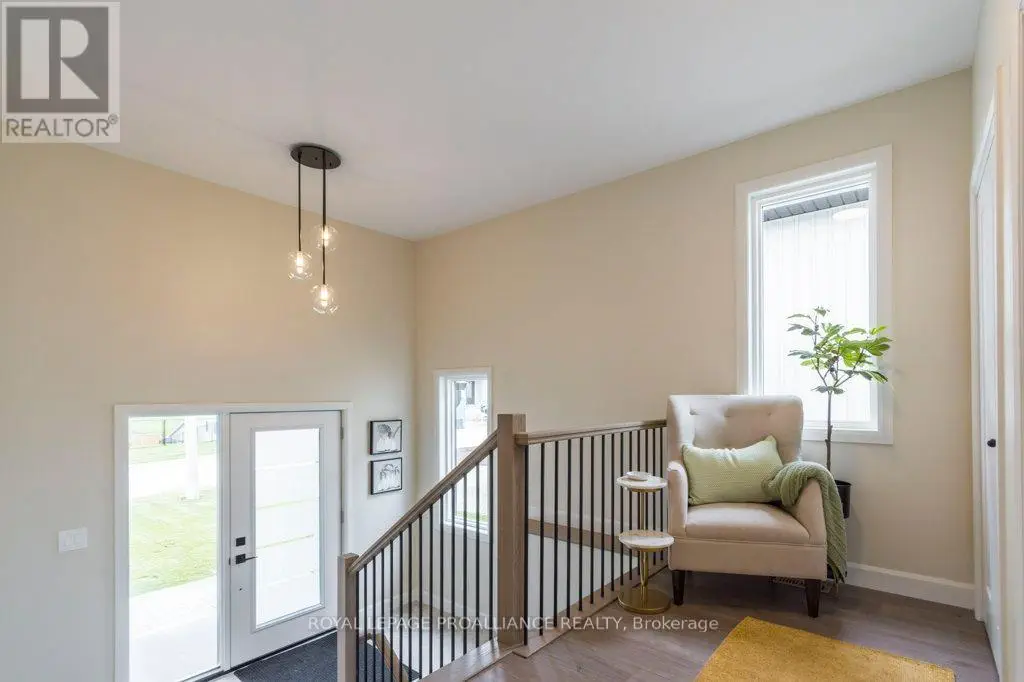 41 Meagan Lane, Quinte West, Ontario  K0K 2C0 - Photo 3 - X12230256