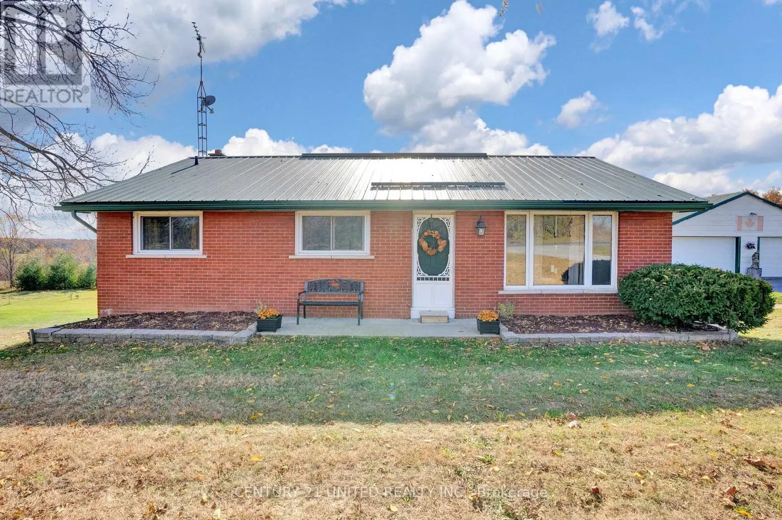 1976 Fish Lake Road, Prince Edward County, Ontario  K0K 1W0 - Photo 1 - X12168602