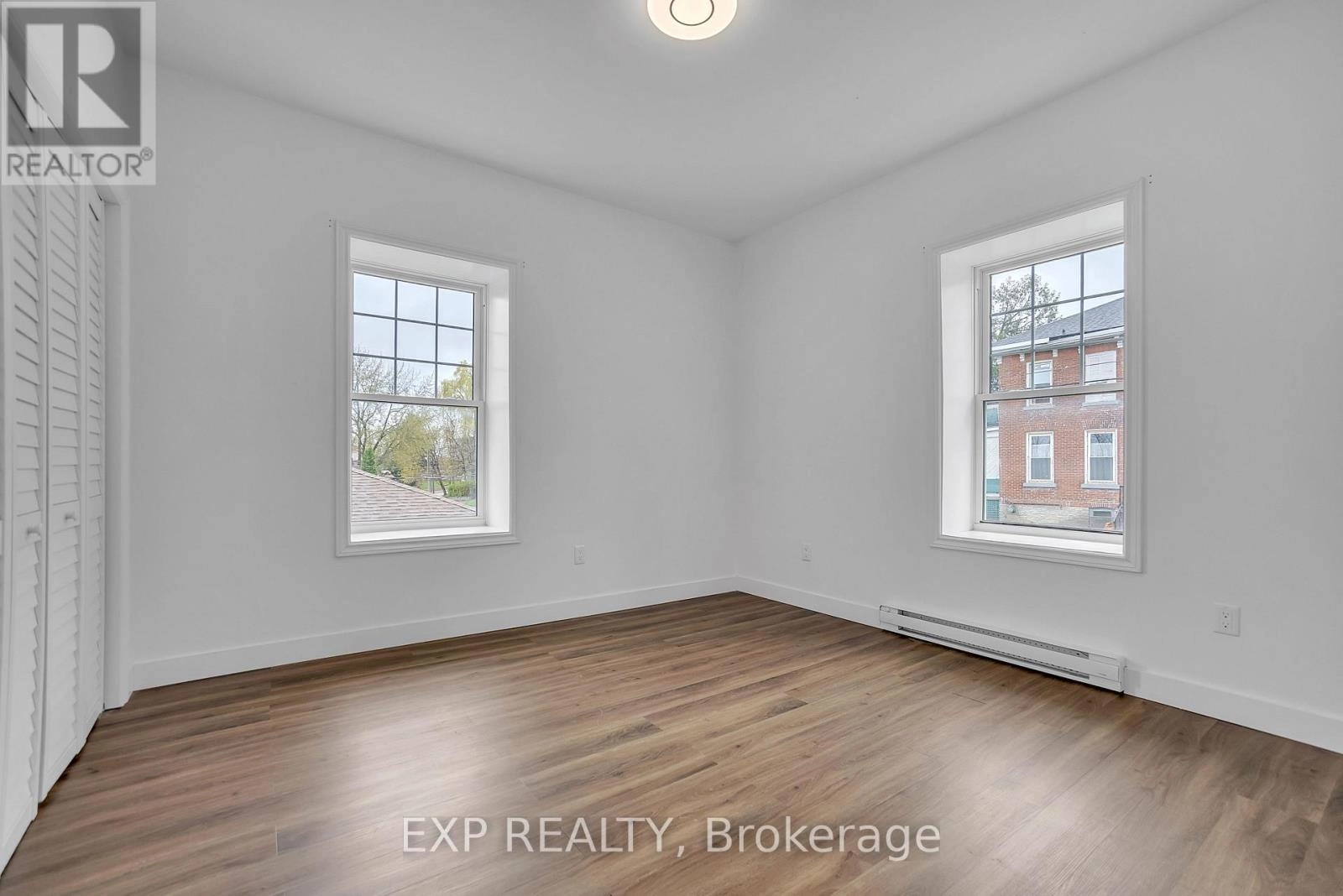 19 Isabel Street, Belleville, Ontario K8P 3N4 - Photo 11 - X12230621