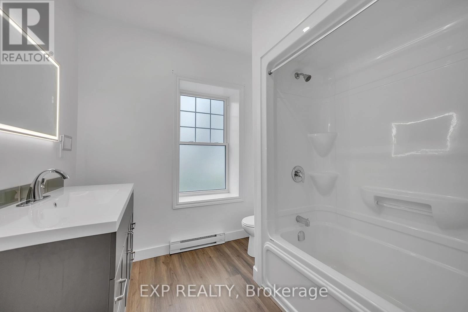 19 Isabel Street, Belleville, Ontario K8P 3N4 - Photo 13 - X12230621