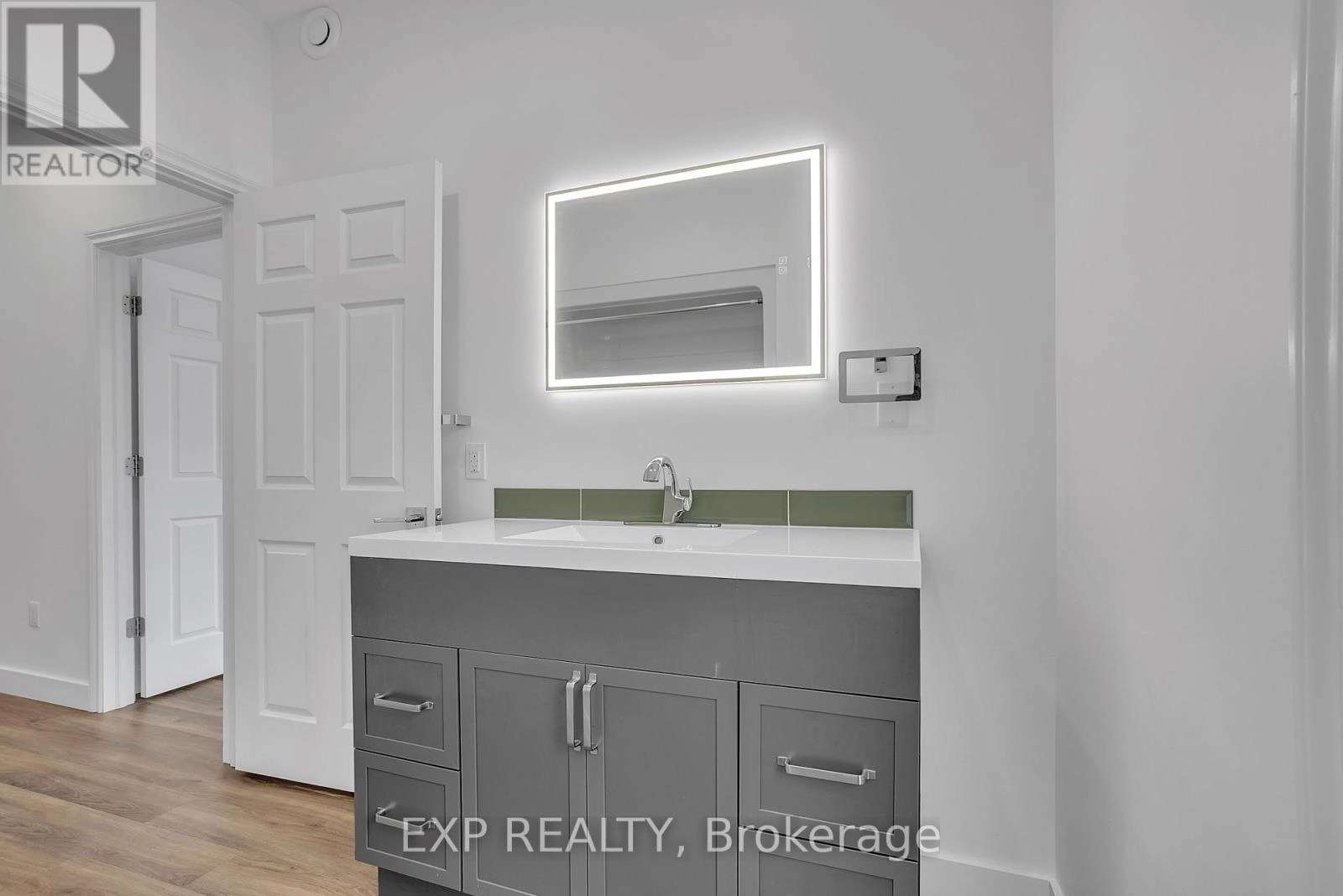 19 Isabel Street, Belleville, Ontario K8P 3N4 - Photo 14 - X12230621