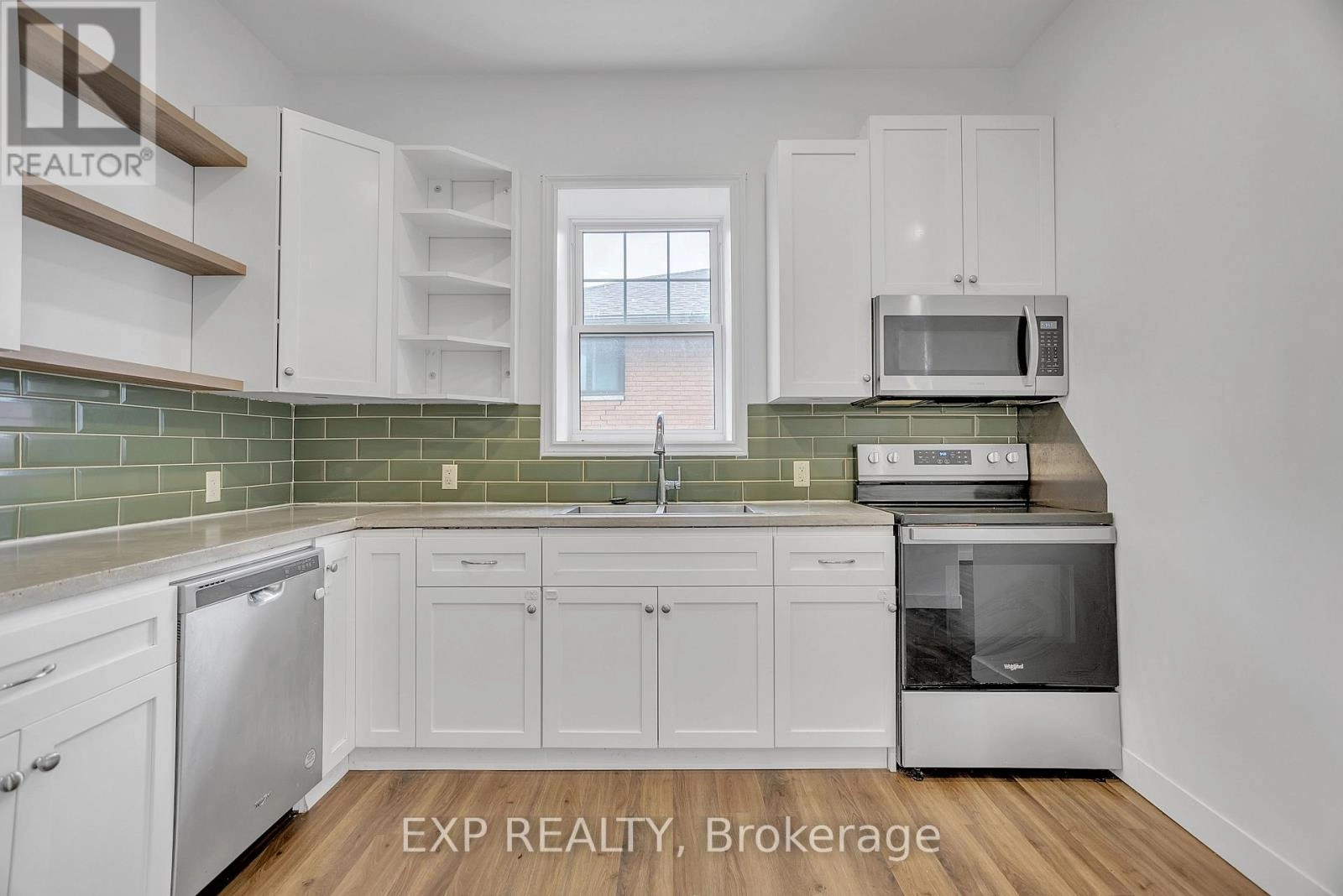 19 Isabel Street, Belleville, Ontario K8P 3N4 - Photo 6 - X12230621