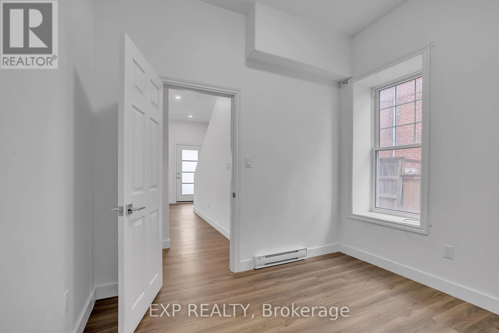 19 Isabel Street, Belleville, Ontario K8P 3N4 - Photo 9 - X12230621