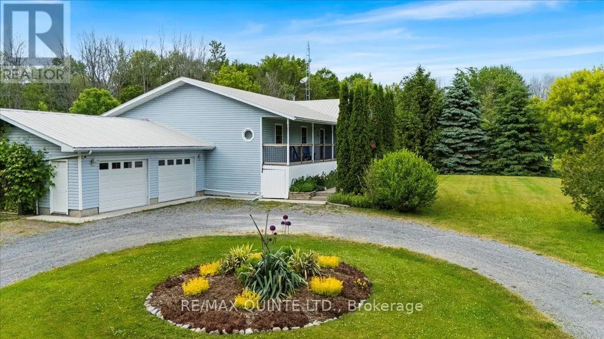36 Williams Lane, Prince Edward County, Ontario  K0K 2T0 - Photo 3 - X12131051