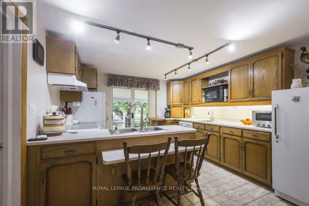 11438 C Loyalist Parkway N, Prince Edward County, Ontario  K0K 2T0 - Photo 14 - X12230686