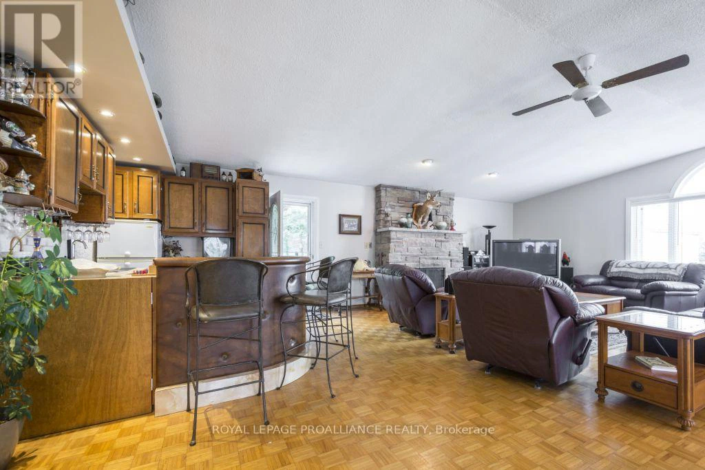 11438 C Loyalist Parkway N, Prince Edward County, Ontario  K0K 2T0 - Photo 8 - X12230686