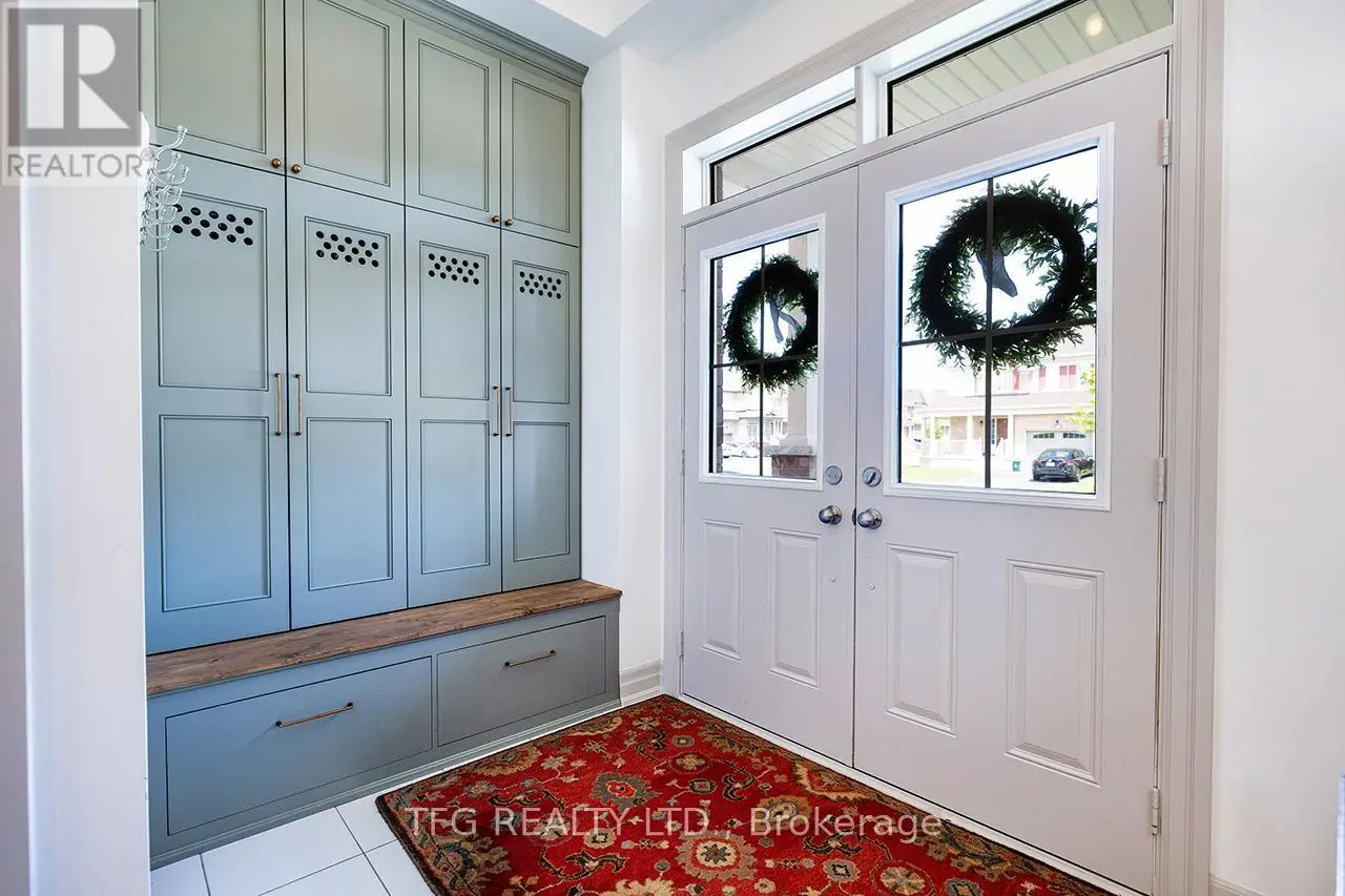 291 Kenneth Cole Drive, Clarington, Ontario  L1C 0W3 - Photo 3 - E12231591