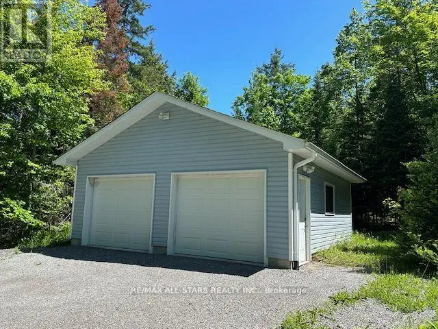 33 Edwina Drive, Trent Lakes, Ontario  K0M 1A0 - Photo 2 - X12231638