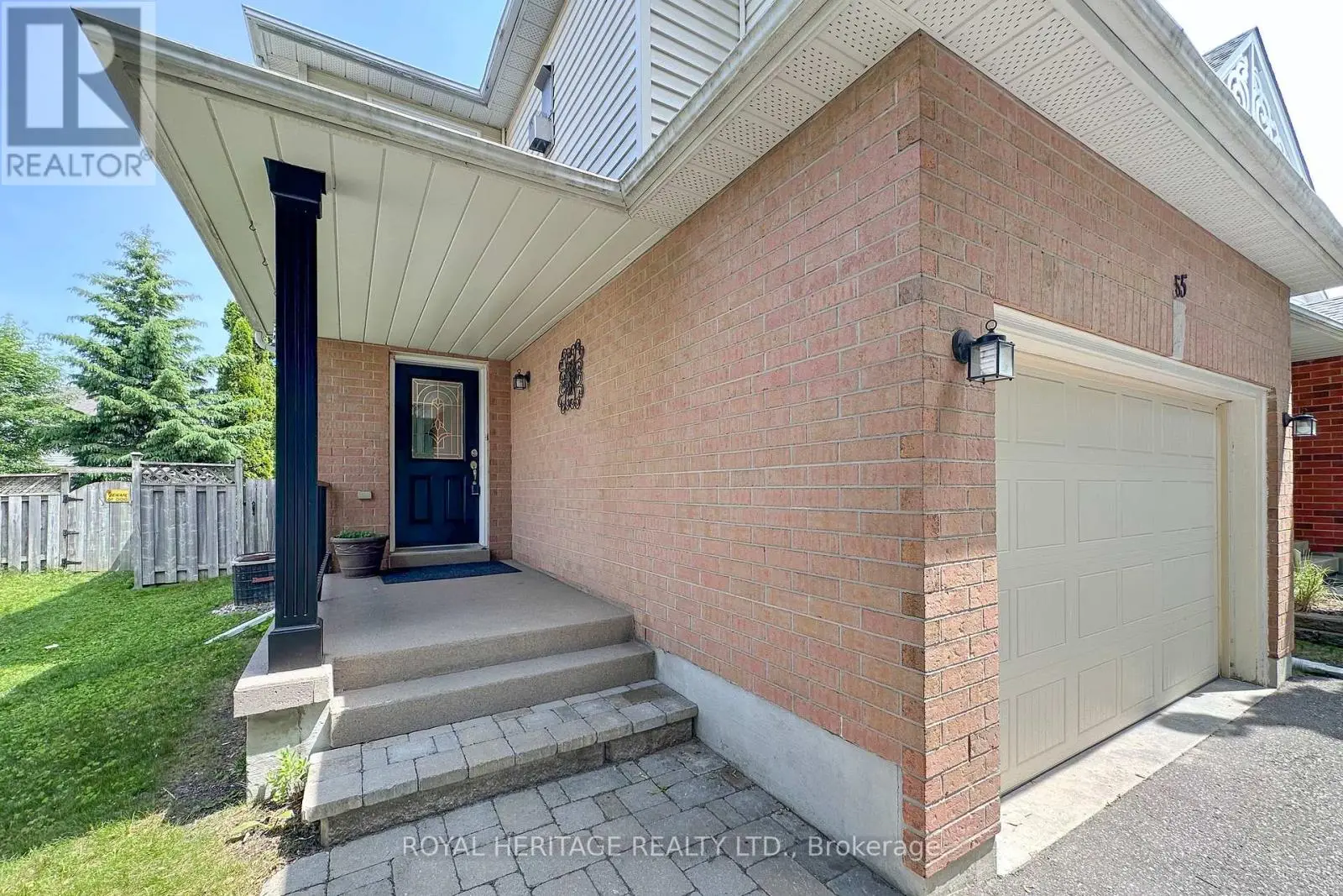 55 Hearthstone Crescent, Clarington, Ontario  L1E 2X8 - Photo 3 - E12231704