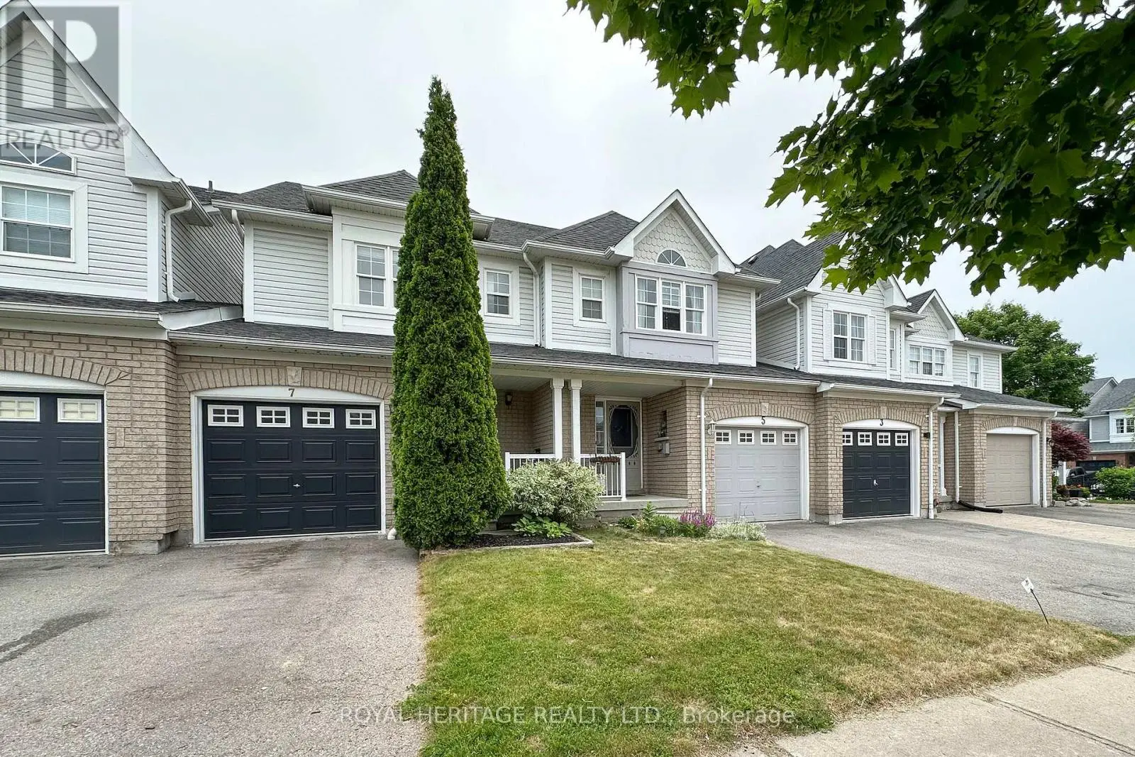 7 Fawcett Avenue, Whitby, Ontario  L1R 2Z4 - Photo 1 - E12231776