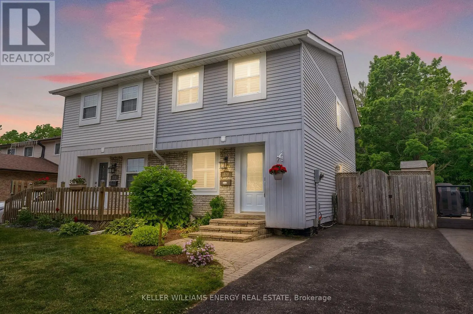 320 Homestead Drive, Oshawa, Ontario  L1J 6V1 - Photo 1 - E12231804