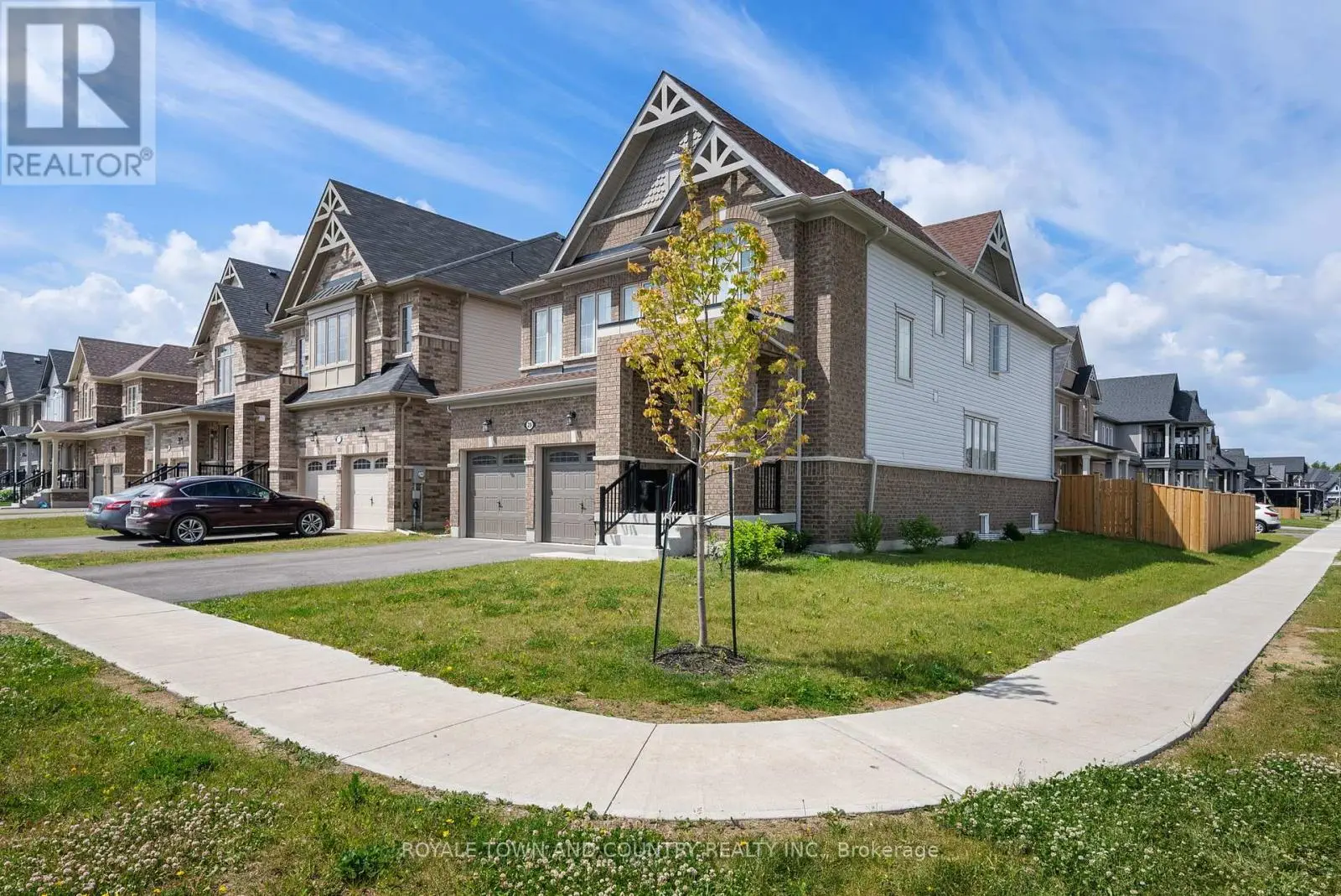 29 Hennessey Crescent, Kawartha Lakes, Ontario  K9V 0P3 - Photo 2 - X12231797
