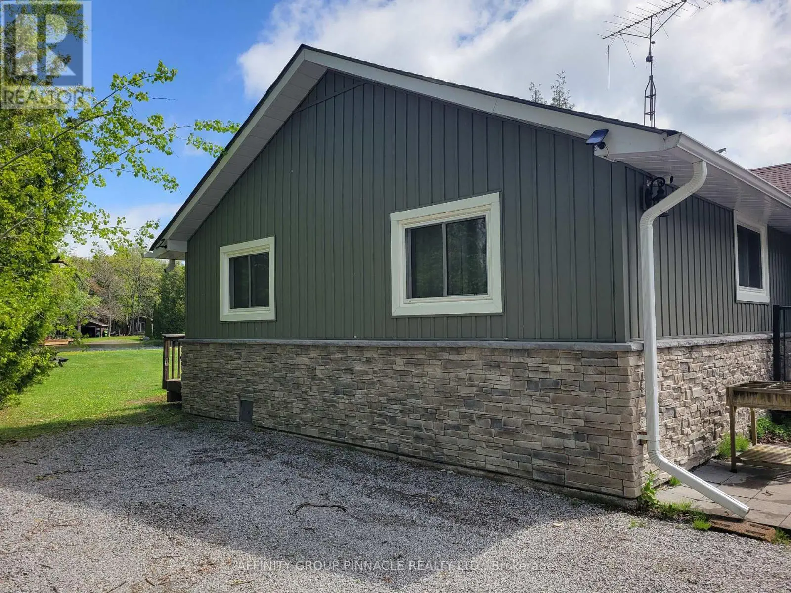 2473 Selwyn Bay Lane, Selwyn, Ontario  K0L 2H0 - Photo 3 - X12207842