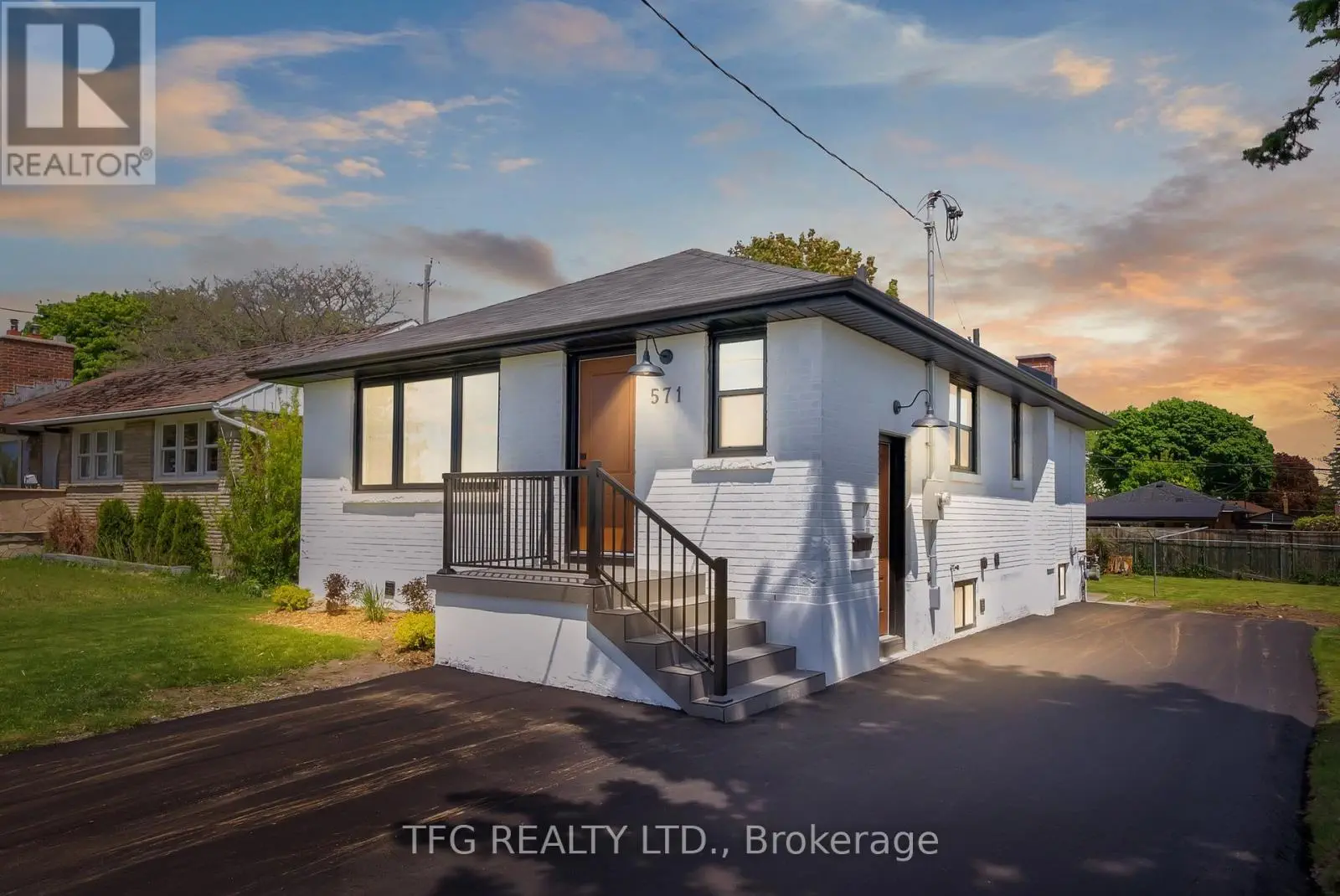 571 Stevenson Road N, Oshawa, Ontario  L1J 5N9 - Photo 2 - E12232413