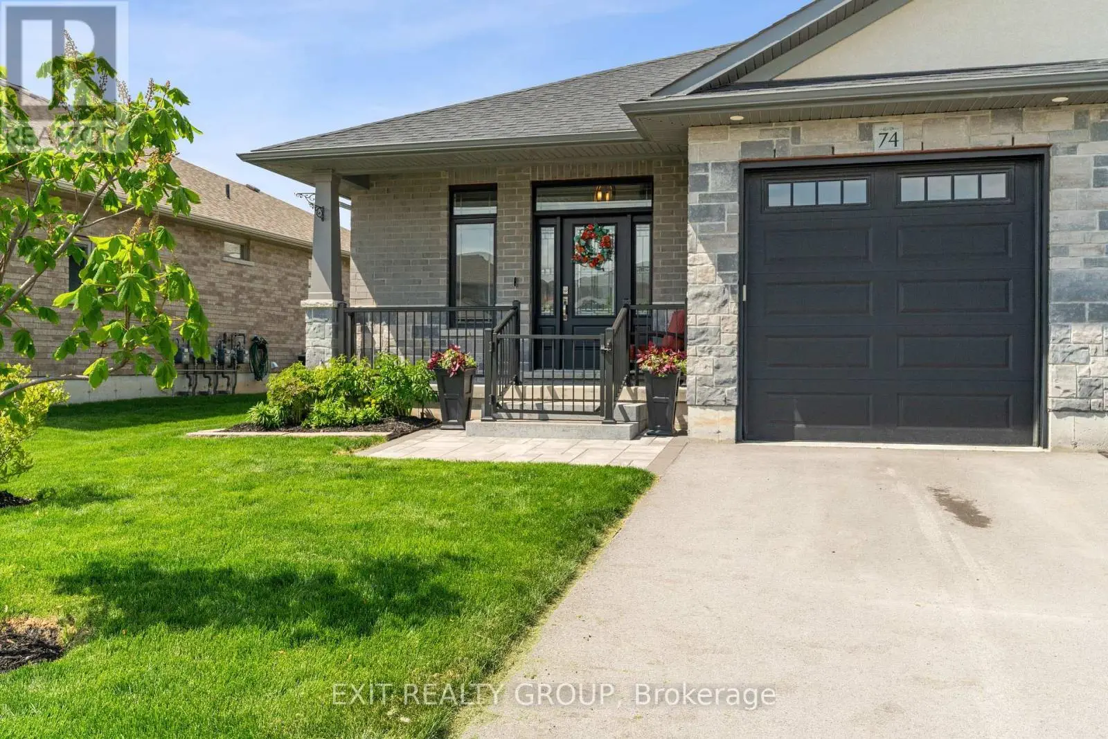 74 Wims Way, Belleville, Ontario  K8N 0H8 - Photo 2 - X12232578