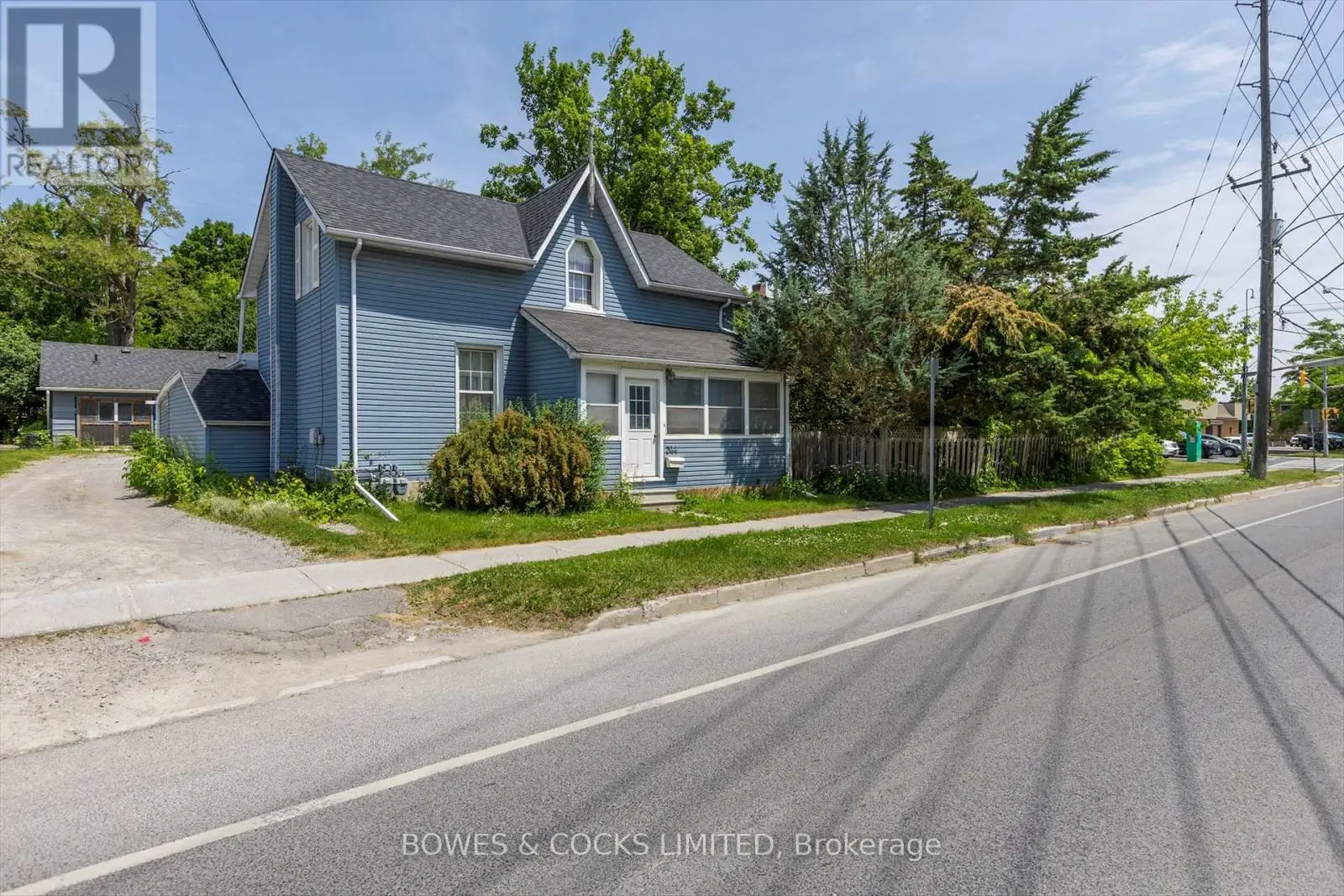 344 Mcdonnel Street, Peterborough, Ontario  K9H 2X2 - Photo 3 - X12233138