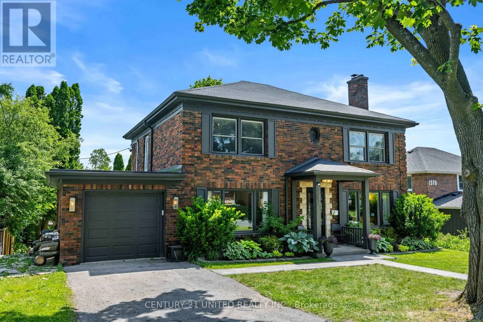 1382 Gordon Avenue, Peterborough Central, Ontario  K9J 6H4 - Photo 1 - X12233205