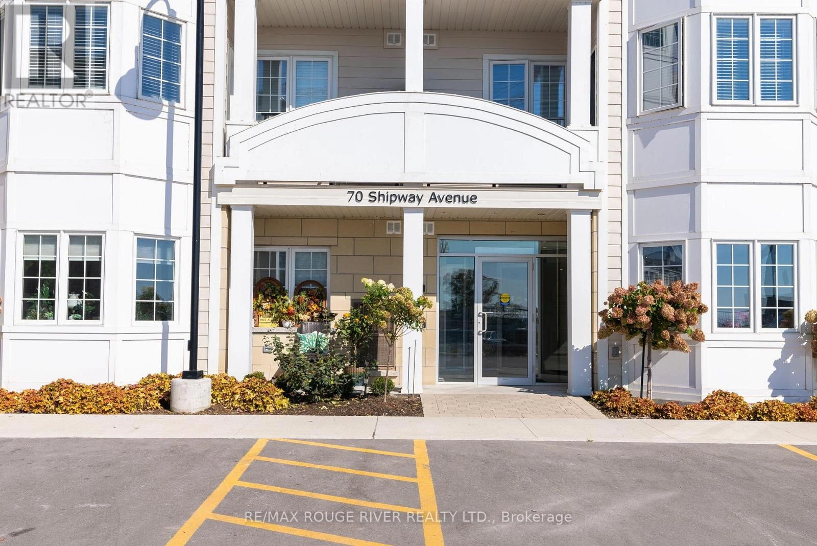 206 - 70 Shipway Avenue, Clarington, Ontario  L1B 0A1 - Photo 3 - E12233538