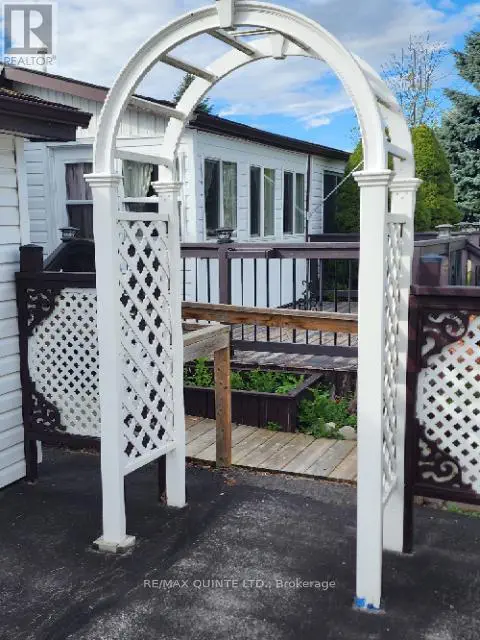 12 Grouse Lane, Quinte West, Ontario  K8N 4Z3 - Photo 3 - X12233736