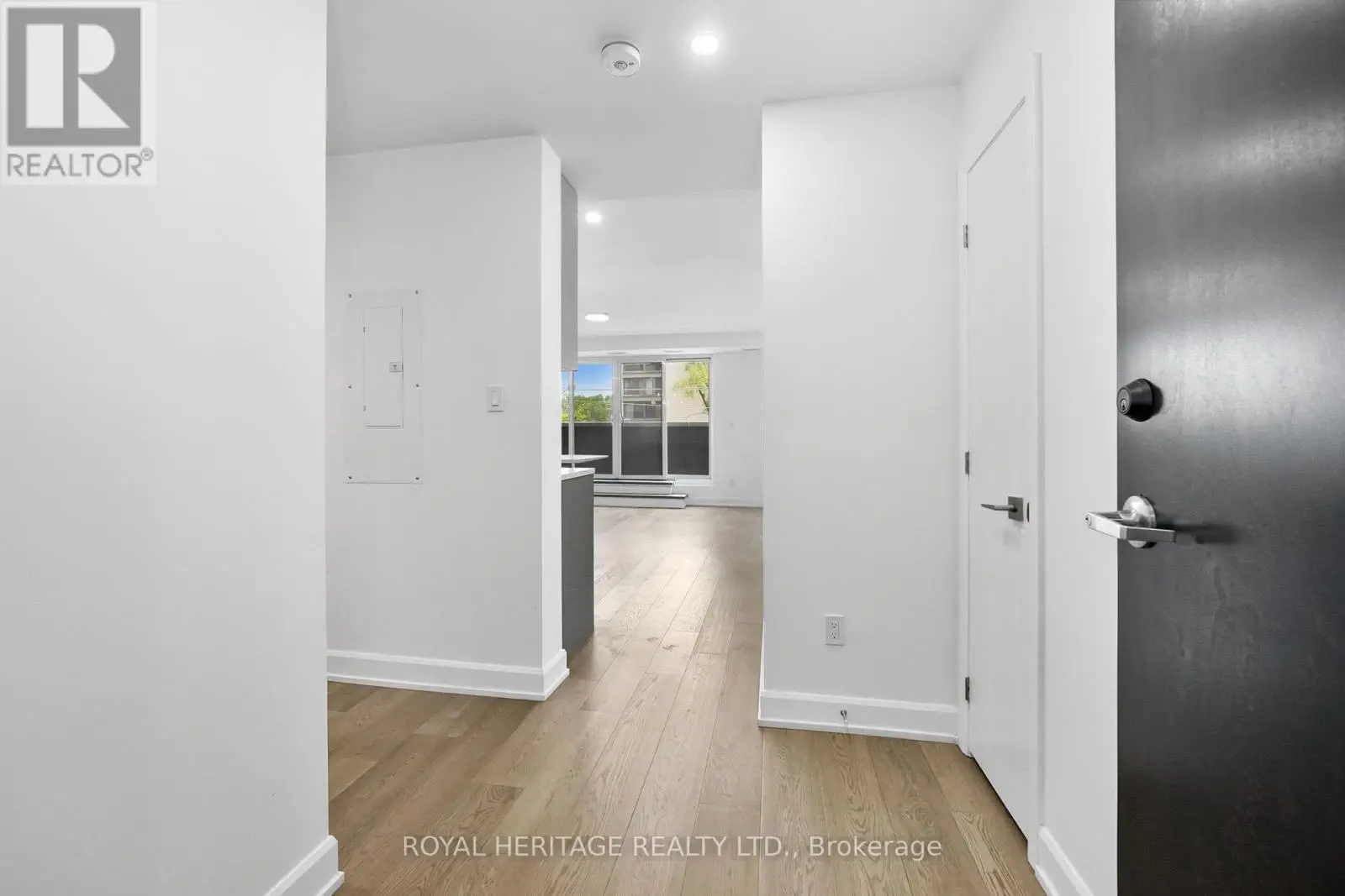 306 - 195 Hunter Street E, Peterborough East, Ontario  K9H 1G9 - Photo 1 - X12233817