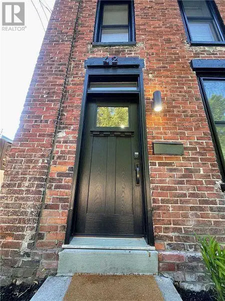 42 Margaret Street, Port Hope, Ontario  L1A 1Y3 - Photo 2 - X12234530