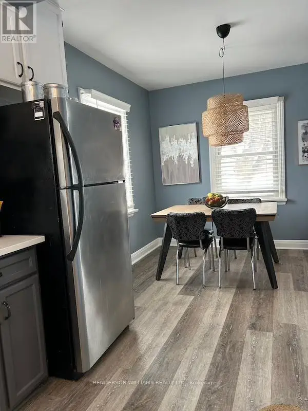 34 Talbot Street, Prince Edward County, Ontario  K0K 2T0 - Photo 2 - X12221267