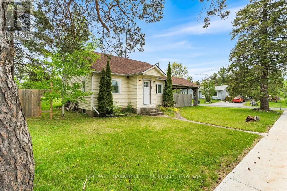 205 Wallace Street, Trent Hills, Ontario  K0L 1L0 - Photo 3 - X12235017