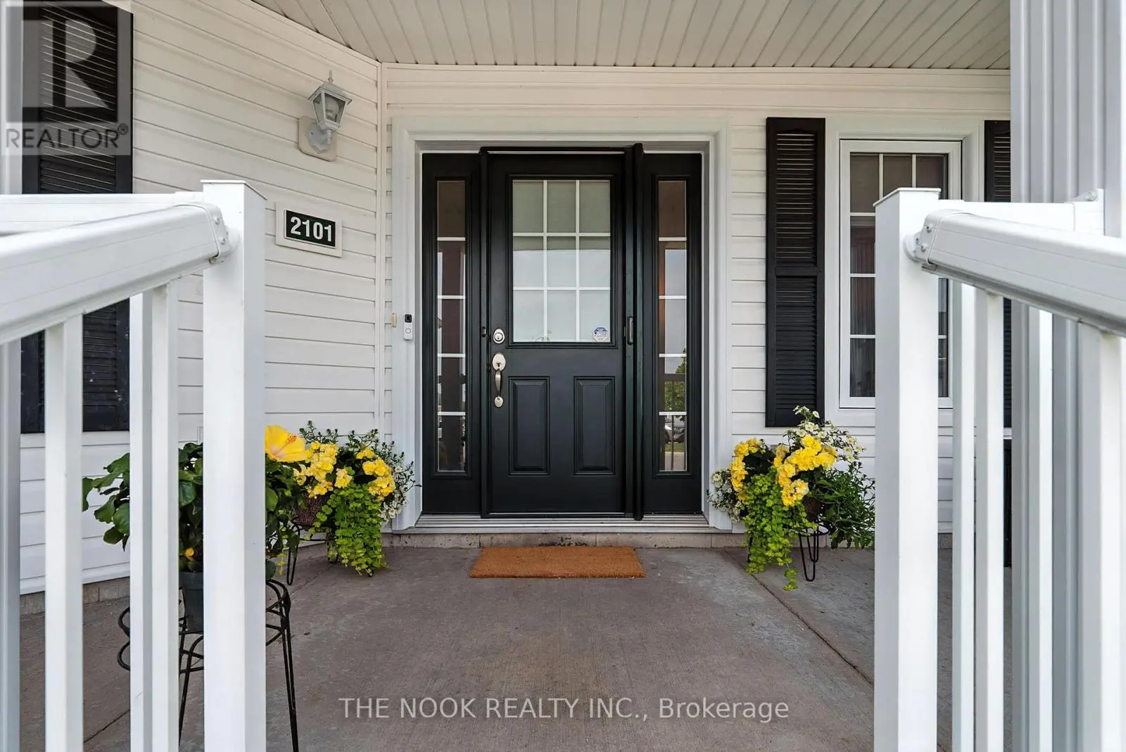 2101 - 300 Croft Street, Port Hope, Ontario  L1A 0E1 - Photo 2 - X12233365