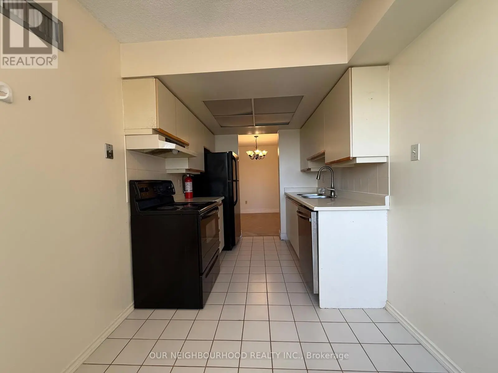 406 - 10 Malta Avenue, Brampton, Ontario  L6Y 4G6 - Photo 2 - W12235339