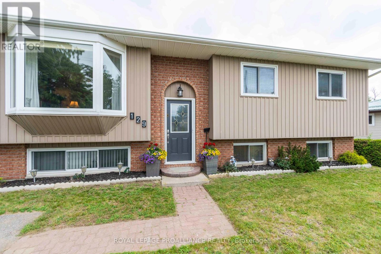 129 Cedar Street, Brighton, Ontario  K0K 1H0 - Photo 2 - X12235224