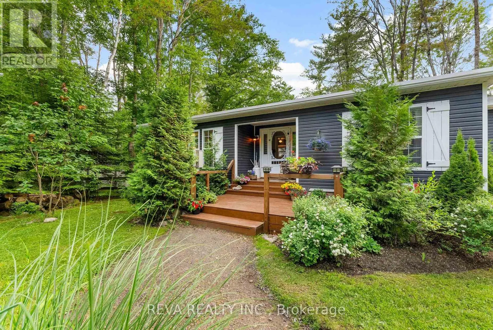14 Robinson Lane, Bancroft, Ontario  K0L 2L0 - Photo 1 - X12235236