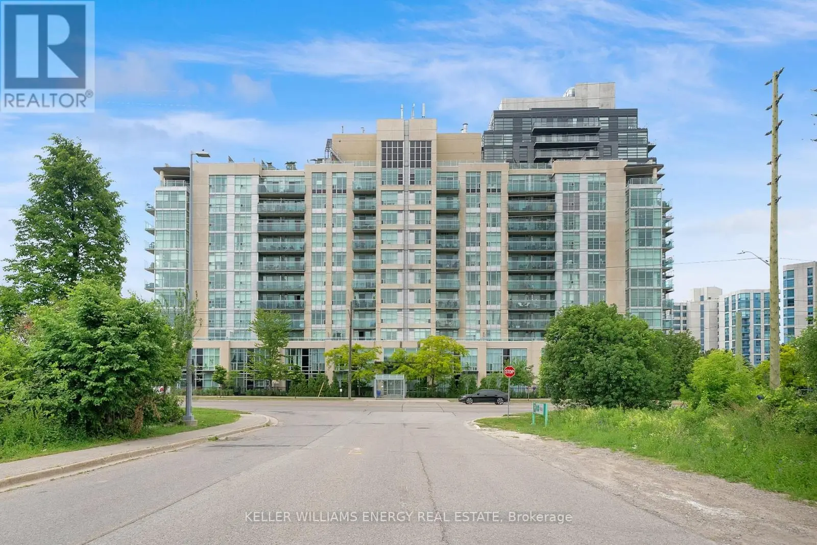 1012 - 1600 Charles Street, Whitby, Ontario  L1N 0G4 - Photo 1 - E12235378